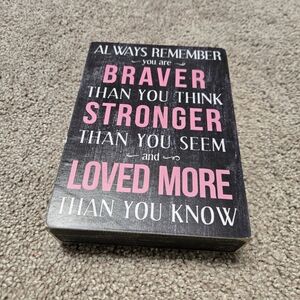 Inspirational Quote Plaque in Black and Pink